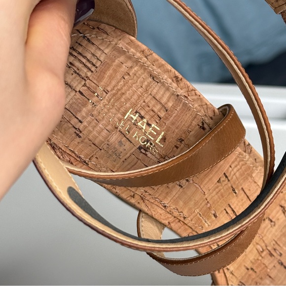 Michael Kors colby platform wedge sandals - Picture 10 of 10